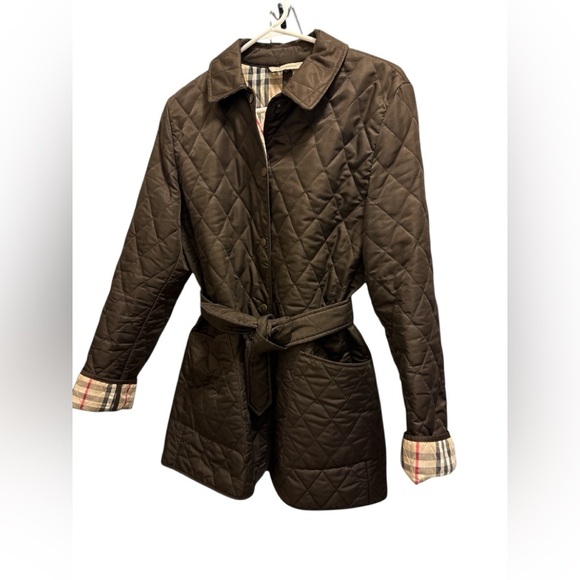 Burberry Quilted Button Up Brown Jacket with side packets, in good conditions